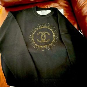 BRAND NEW CHANEL WOOL SWEATER